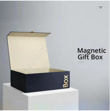 Contenitori rigidi magnetici di Logo Closure Gift Boxes Matt di cartone su ordinazione del nero riciclabili