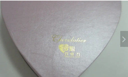Abitudine di carta a forma di del contenitore di regalo del cuore di lusso di rosa per i gioielli Ring Packaging del ciglio