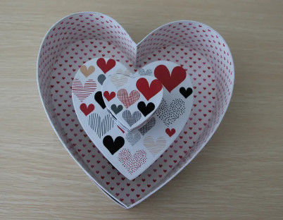 Scatole d'imballaggio del mazzo del fiore a forma di cuore rosa di lusso per Valentine Gift