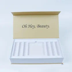 Contenitore di regalo magnetico del cartone rigido di EVA Insert Cosmetic Packaging Boxes